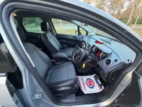 Begagnad Vauxhall Meriva 100 HK (73 kW) 2010 Brun Minibuss