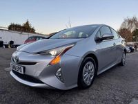 Used Toyota Prius Active 122 HP (89 kW) 2016 Silver Hatchback