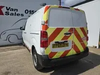 Used Vauxhall Vivaro Edition 100 HP (73 kW) 2019 White MPV