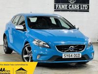 Begagnad Volvo V40 R-Design 2014 Blå Halvkombi