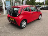 Used Toyota Aygo 71 HP (52 kW) 2019 Red Hatchback