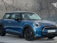 Used Mini Cooper Classic 134 HP (98 kW) 2022 Blue Hatchback