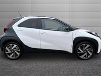 Used Toyota Aygo X 72 HP (52 kW) 2025 Pure white with black SUV