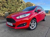 Used Ford Fiesta Zetec 82 HP (60 kW) 2014 Red Hatchback