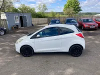 Usado Ford Ka Zetec 2010 Blanco Utilitario