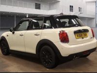 Used Mini Cooper Hatch 136 HP (100 kW) 2018 White Hatchback