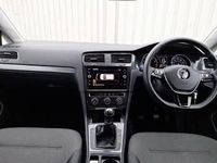 Used VW Golf VII SE 130 HP (95 kW) 2018 Silver Hatchback