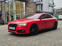 Begagnad Audi A5 Black Edition 2015 Röd Sportkupé