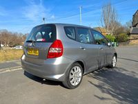 Used Honda Jazz SE 83 HP (61 kW) 2006 Silver Hatchback
