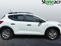 Used Dacia Sandero Essentiel 91 HP (66 kW) 2022 White Hatchback