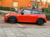 Używany Mini Cooper Hatch 2019 Pomarańczowy Hatchback
