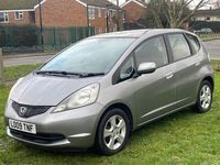 Second-hand Honda Jazz ES 100 CP (73 kW) 2009 Argintiu Hatchback