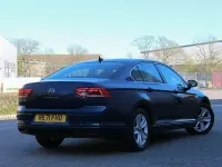 Usado VW Passat SE 2021 Azul Sedan