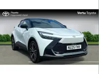 Used Toyota C-HR 140 HP (102 kW) 2025 White SUV