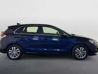 Used Hyundai i30 SE 120 HP (88 kW) 2019 Blue Hatchback