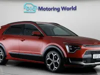 Used Kia Niro 182 HP (133 kW) 2023 Orange SUV