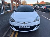 Used Vauxhall Astra GTC S 280 HP (205 kW) 2015 White Coupe