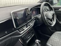 Used VW T-Roc R-line 150 HP (110 kW) 2022 Deep black SUV