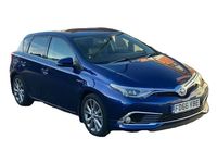 Used Toyota Auris Hybrid 136 HP (100 kW) 2017 Blue Hatchback