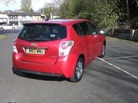 Used Toyota Verso 147 HP (108 kW) 2013 Red MPV