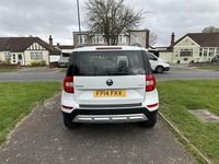 Used Skoda Yeti SE 105 HP (77 kW) 2014 White SUV
