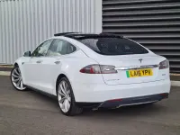 Used Tesla Model S 314 kW (428 HP) 2016 White Hatchback