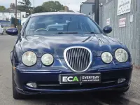 Usado Jaguar S-Type SE 240 HP (176 kW) 2002 Azul Sedan