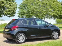 Used Peugeot 208 Allure 2017 Black Hatchback