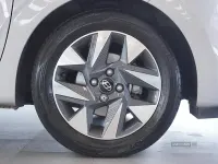 Used Hyundai i10 Advanced 63 HP (46 kW) 2025 Grey Hatchback