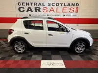 Used Dacia Sandero Comfort 90 HP (66 kW) 2019 White Hatchback