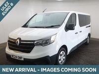Begagnad Renault Trafic Business 2024 Vit Minibuss