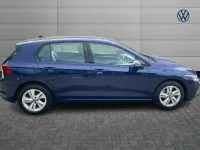 Used VW Golf VIII Life 110 HP (80 kW) 2022 Blue Hatchback