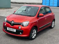 Used Renault Twingo Dynamique 90 HP (66 kW) 2015 Red Hatchback