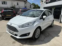 Used Ford Fiesta Titanium 2013 White Hatchback