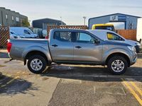 Używany Nissan Navara Acenta 163 KM (119 kW) 2021 Szary Pickup