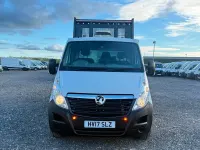 Used Vauxhall Movano 145 HP (106 kW) 2017 White MPV