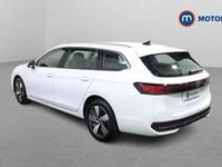 Used VW Passat Life 204 HP (150 kW) 2025 White Estate