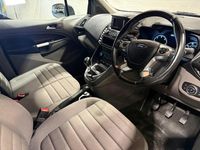Second-hand Ford Transit Connect Limited 100 CP (73 kW) 2023 Negru Monovolum
