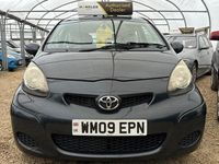 Begagnad Toyota Aygo 2009 Grå Halvkombi