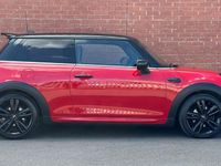 Usado Mini Cooper Hatch 136 HP (100 kW) 2022 Vermelho Citadino