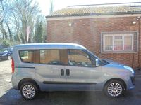 Begagnad Fiat Doblò S 2011 Blå Minibuss