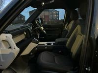 New Land Rover Defender SE Dynamic 350 HP (257 kW) 2025 Grey SUV