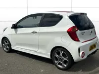 Used Kia Picanto 86 HP (63 kW) 2016 White Hatchback