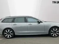 Second-hand Volvo V90 Plus 345 CP (253 kW) 2025 Gri Break