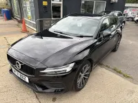 Used Volvo V60 Momentum 2021 Black stone Estate