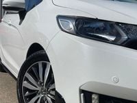 Begagnad Honda Jazz EX 102 HK (75 kW) 2017 Halvkombi