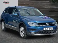 Usado VW Tiguan Allspace Match 150 HP (110 kW) 2019 Azul SUV