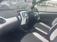 Used Citroën C1 71 HP (52 kW) 2019 White Hatchback