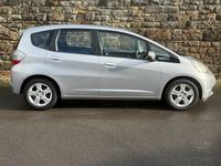 Used Honda Jazz ES 99 HP (72 kW) 2011 Silver Hatchback