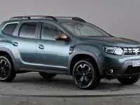Used Dacia Duster Extreme 99 HP (72 kW) 2023 Green SUV